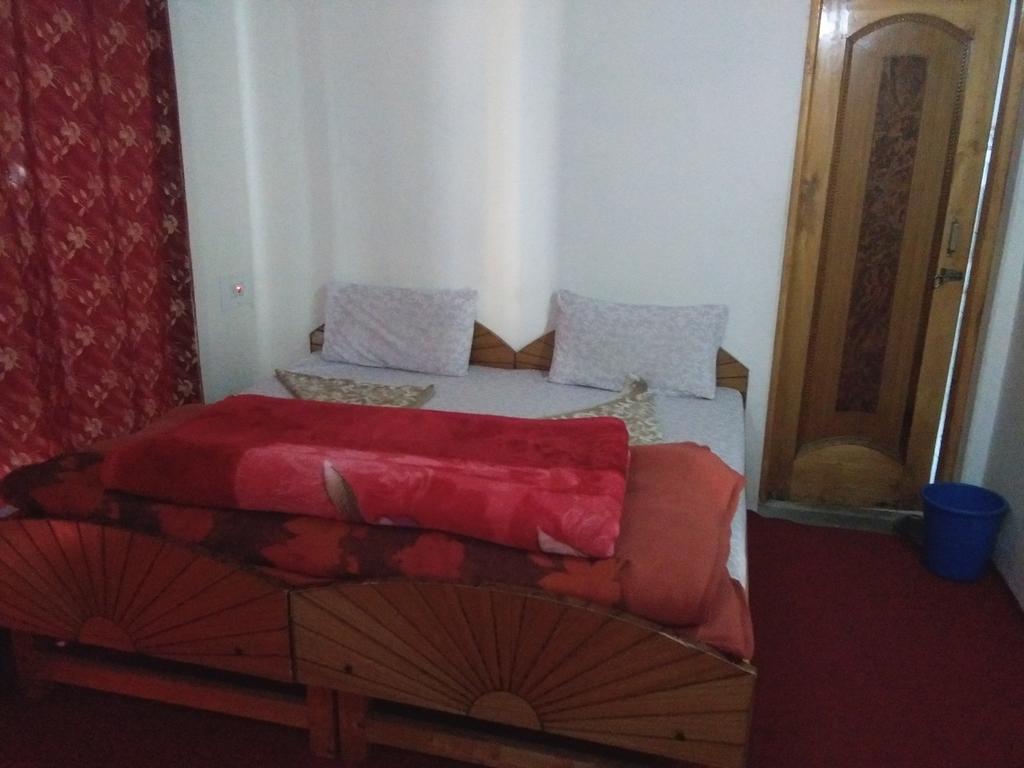 Galaxy Guest House Hundar 外观 照片