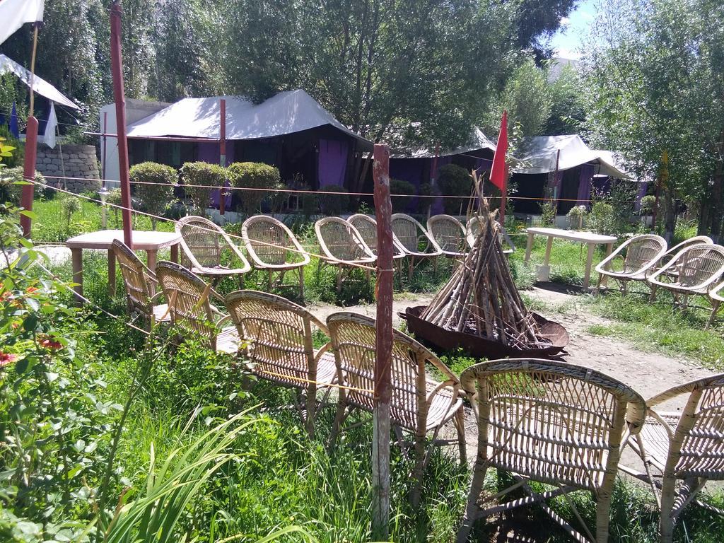 Galaxy Guest House Hundar 外观 照片