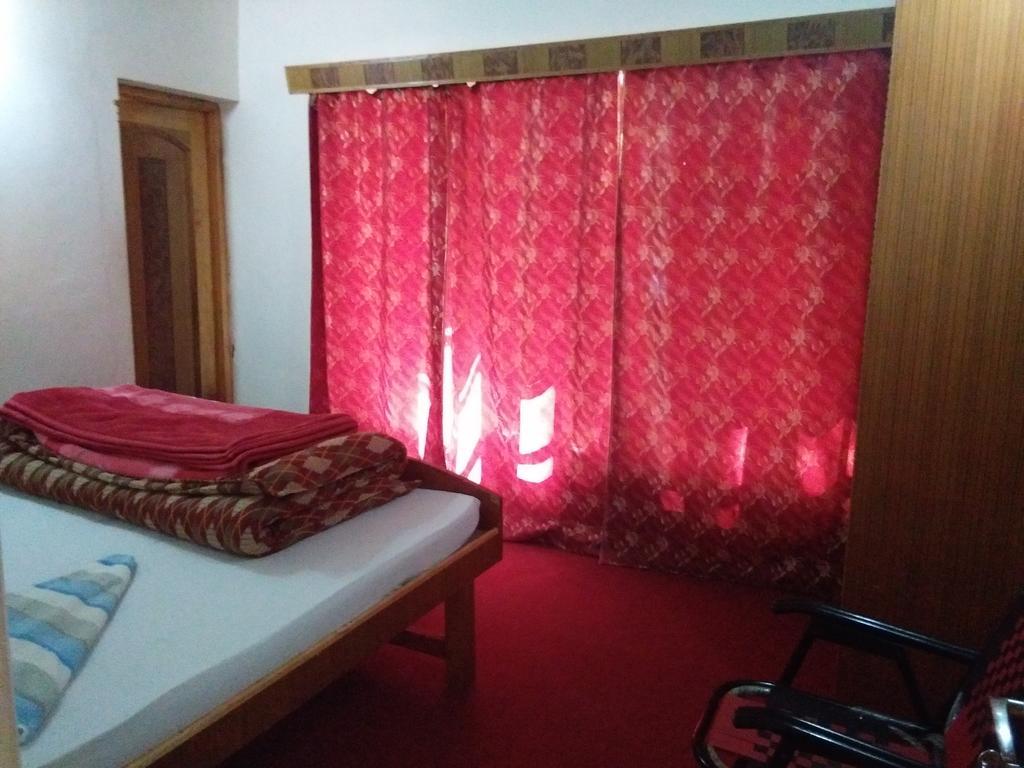 Galaxy Guest House Hundar 外观 照片